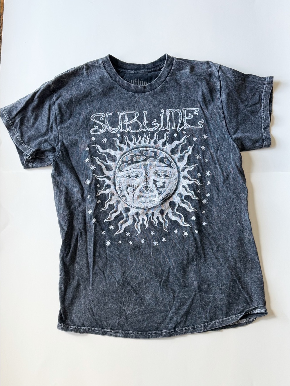 Women’s Graphic Tee - Charcoal sublime Sun Design